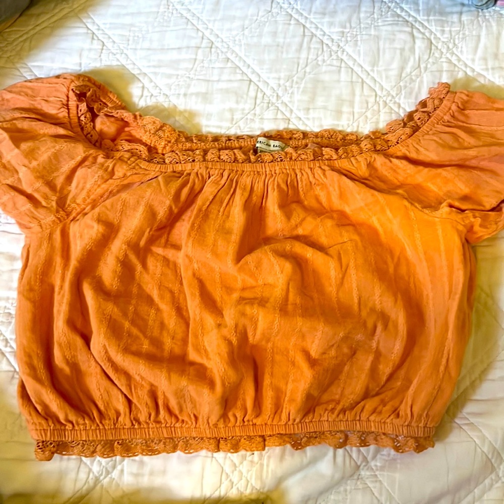 American Eagle off the shoulders top